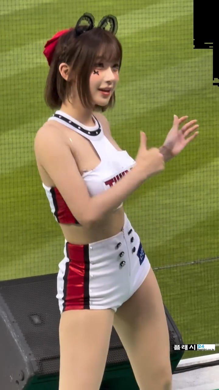 단발로 변신한 이주은 치어리더-7