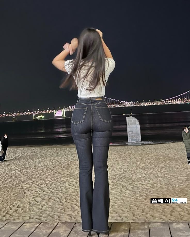 눈을 즐겁게 만드는 슬랜더 청바지 누나들-8
