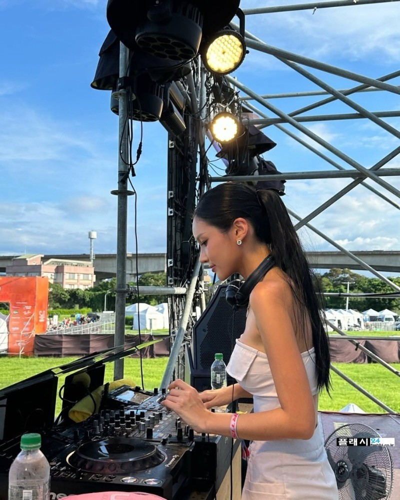피지컬 훌륭한 DJ 디제이 한나-8