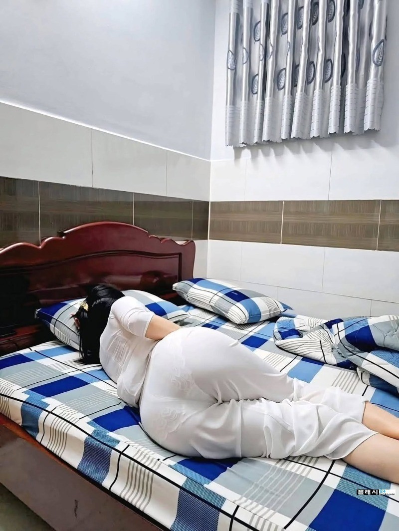 치파오 교복의 위험성-3