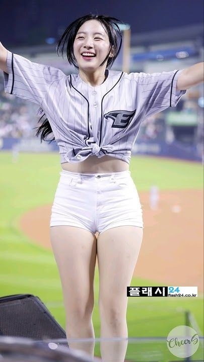 꿀벅지 빛나는 하지원 치어리더-3