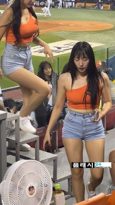 꿀벅지 빛나는 하지원 치어리더-8