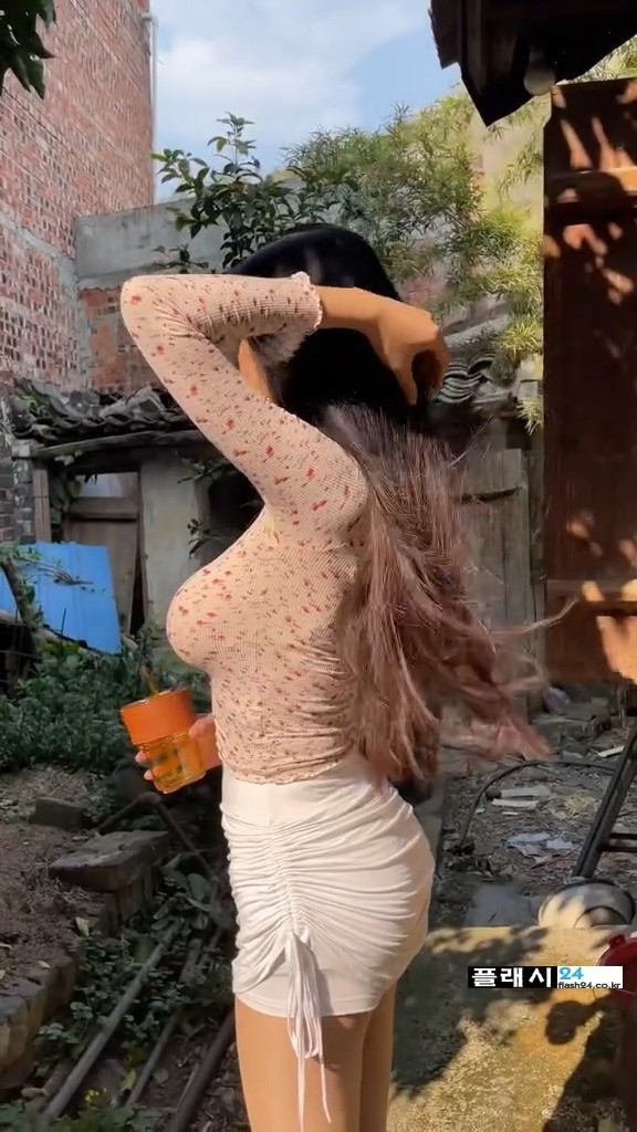 아침 산책하기 딱 좋은 스타일-3
