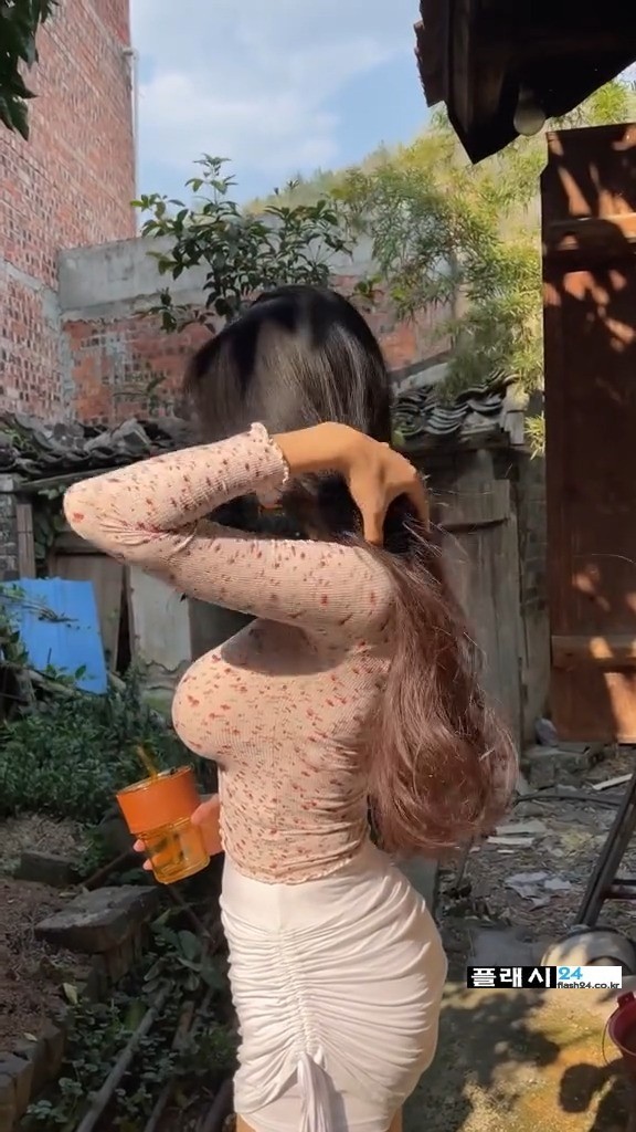 아침 산책하기 딱 좋은 스타일-5