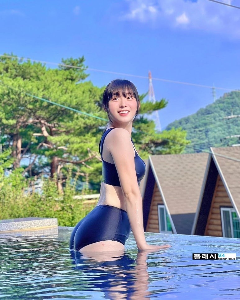 수영복을 입어도 건강한 치어리더 하지원-8