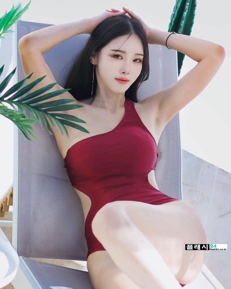 스포티한 모델 유리안 크기가 다르다
