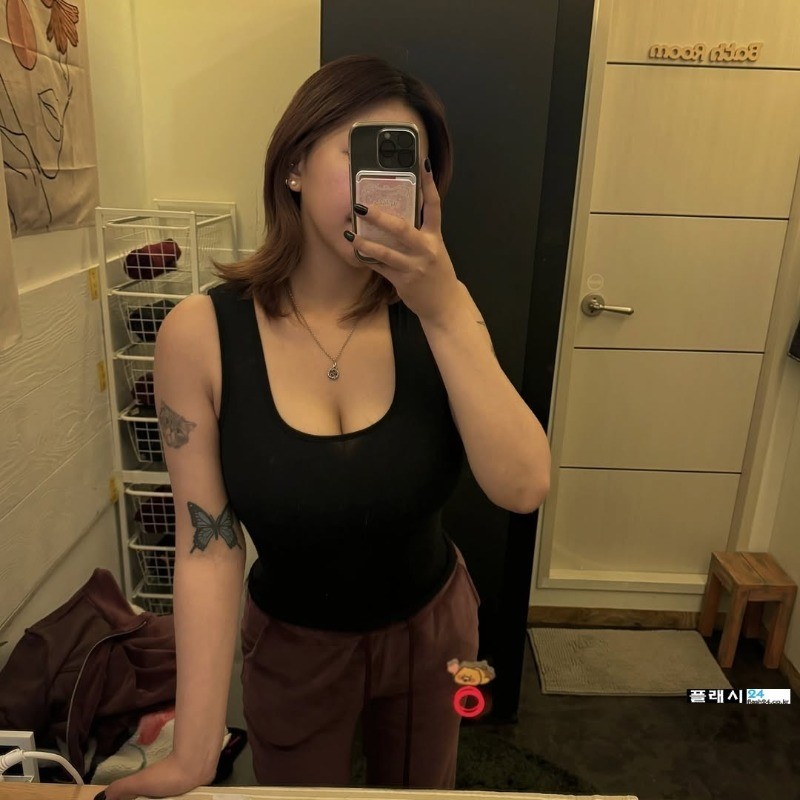 옐랑 워터밤 그녀의 일상-8