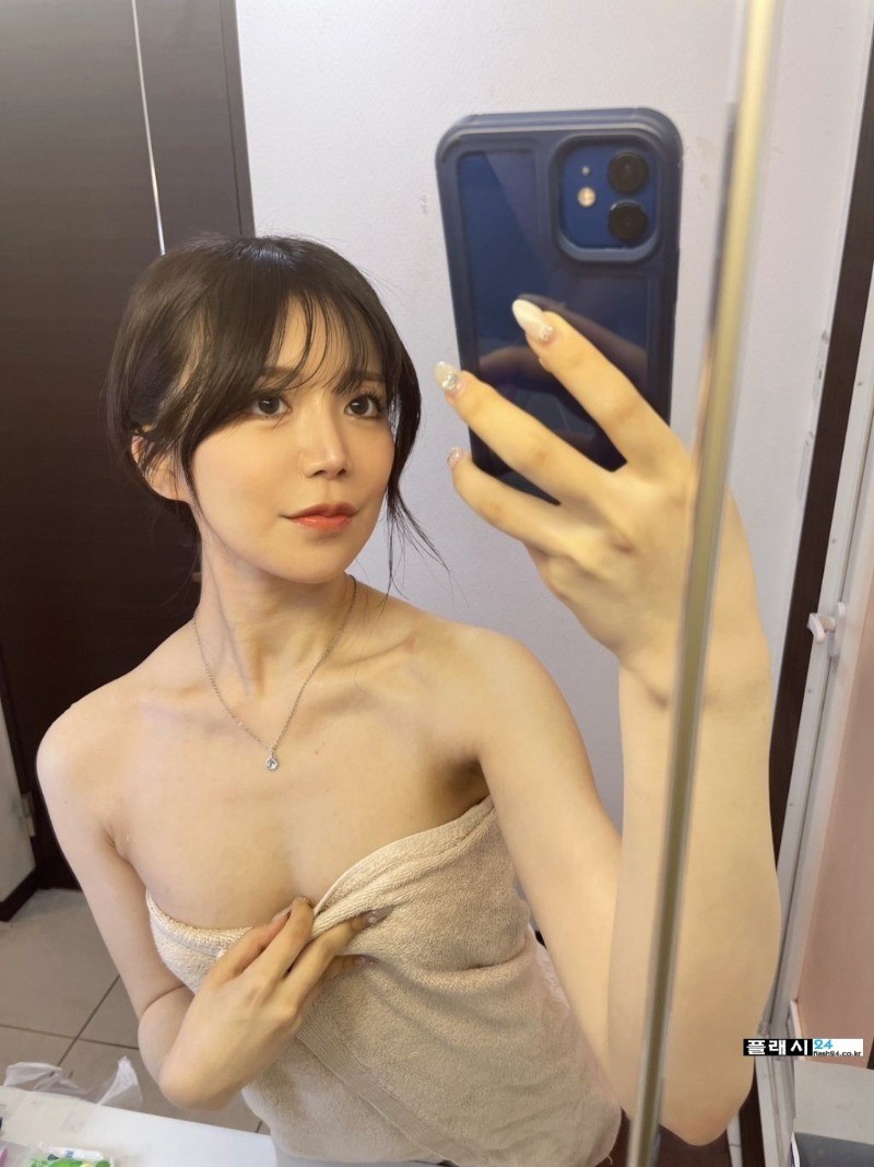 미모가 출중한 아나운서 출신 배우 와카 나츠키-5