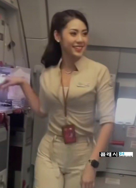 여기는 어느 항공사 스튜어디스죠-3