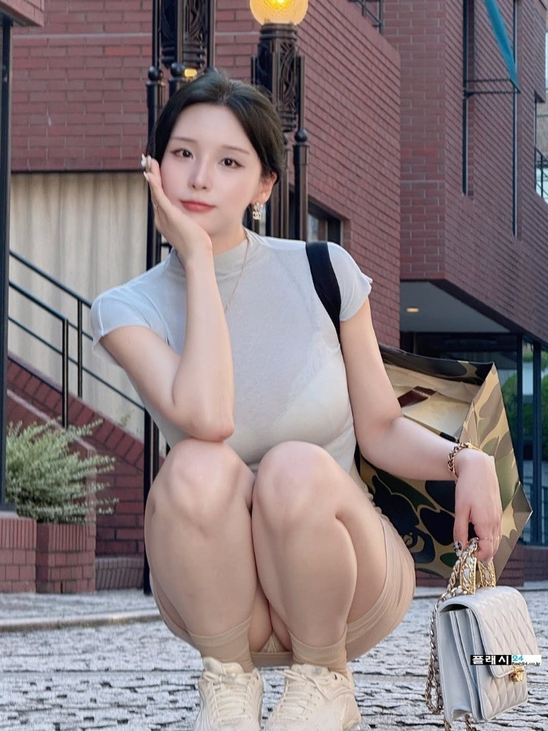 유부녀 꽃빵 오피스룩 수준-8