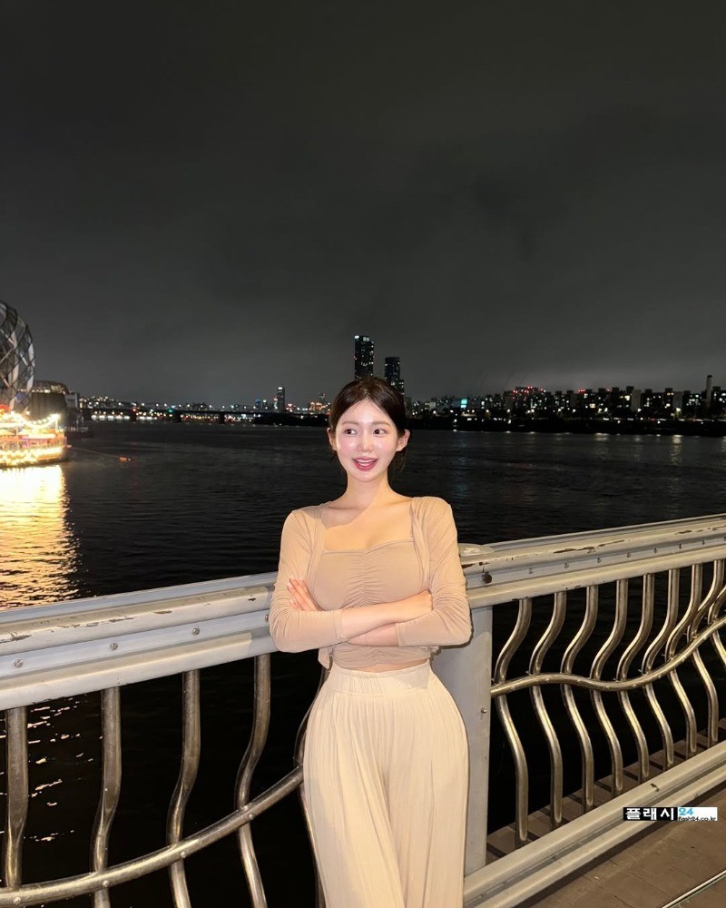 데이트는 이런 누나랑 해야죠-8