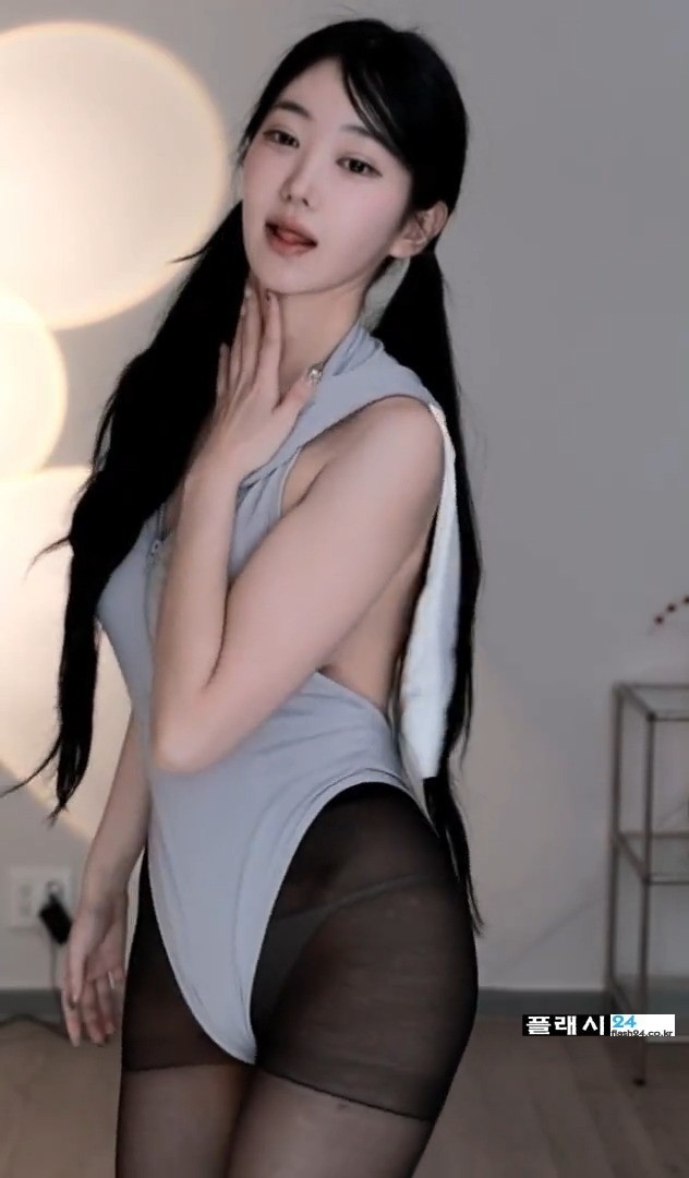 골반이 빛나는 하니니 회색 하이레그 검스-4