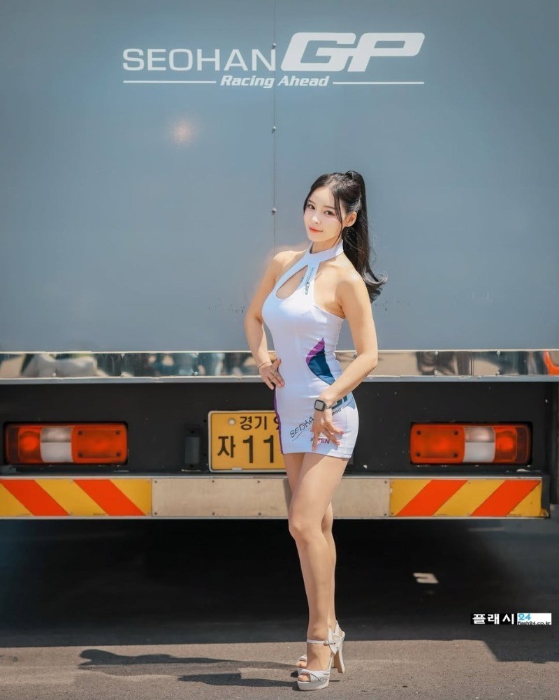 2025 슈퍼레이스 레이싱모델 제바 일상-2