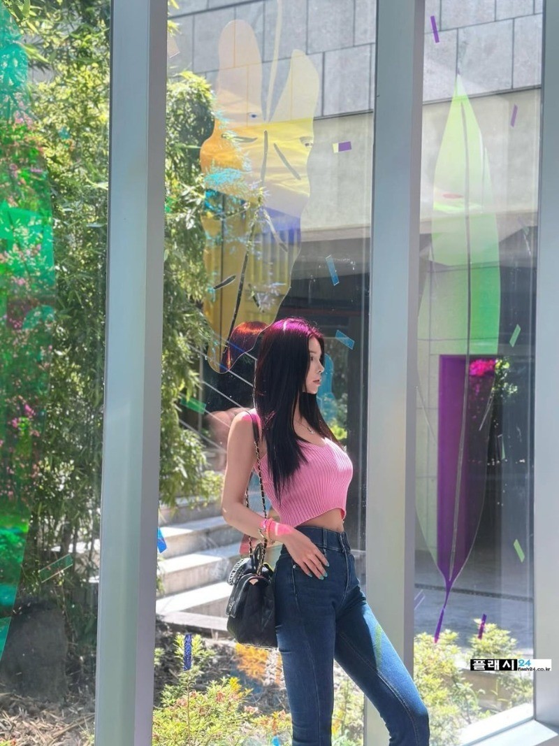 히든클리프 레이싱걸 이송빈 수영복-6