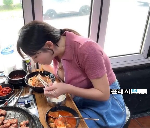 고기집 먹방하는 하리미 카메라 위치-11