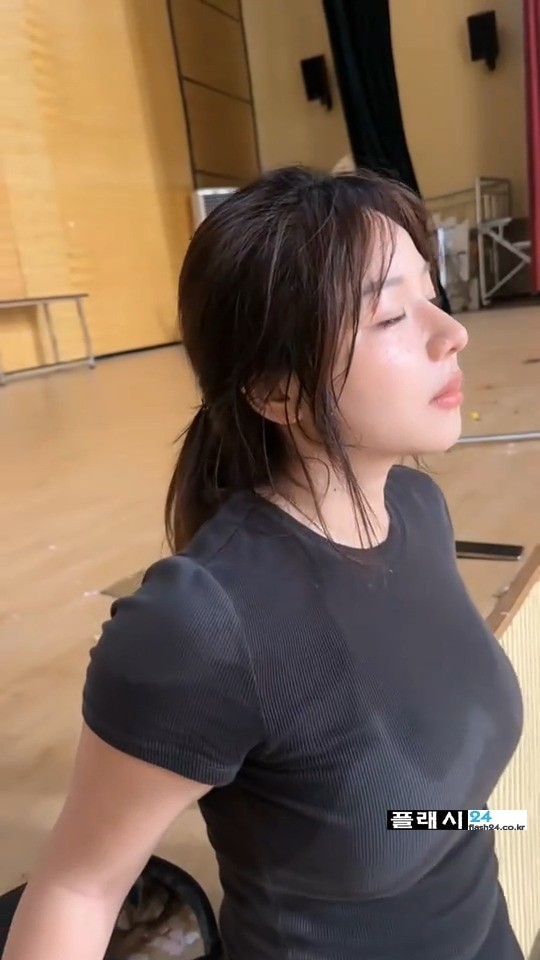 운동후 땀이 많은 처자-6