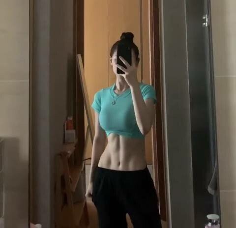 무려 50kg 감량에 성공한 여자 복근-9