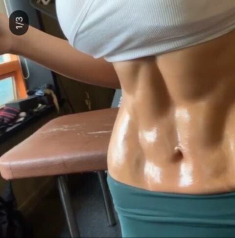 무려 50kg 감량에 성공한 여자 복근-10