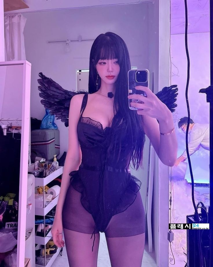 유혹에 진심인 민한나-4