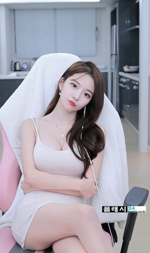 본인의 치명적임을 어필하는 박민정-3
