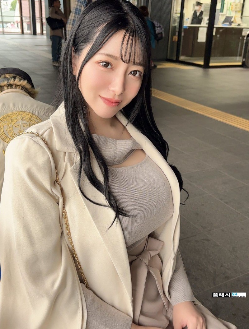 데뷔작 기대되는 히나노 카논-9