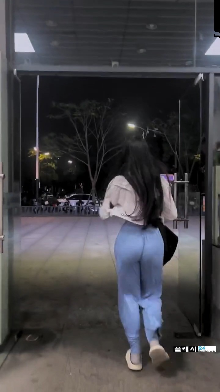 퇴근길 힘나게 하는 여자친구-3