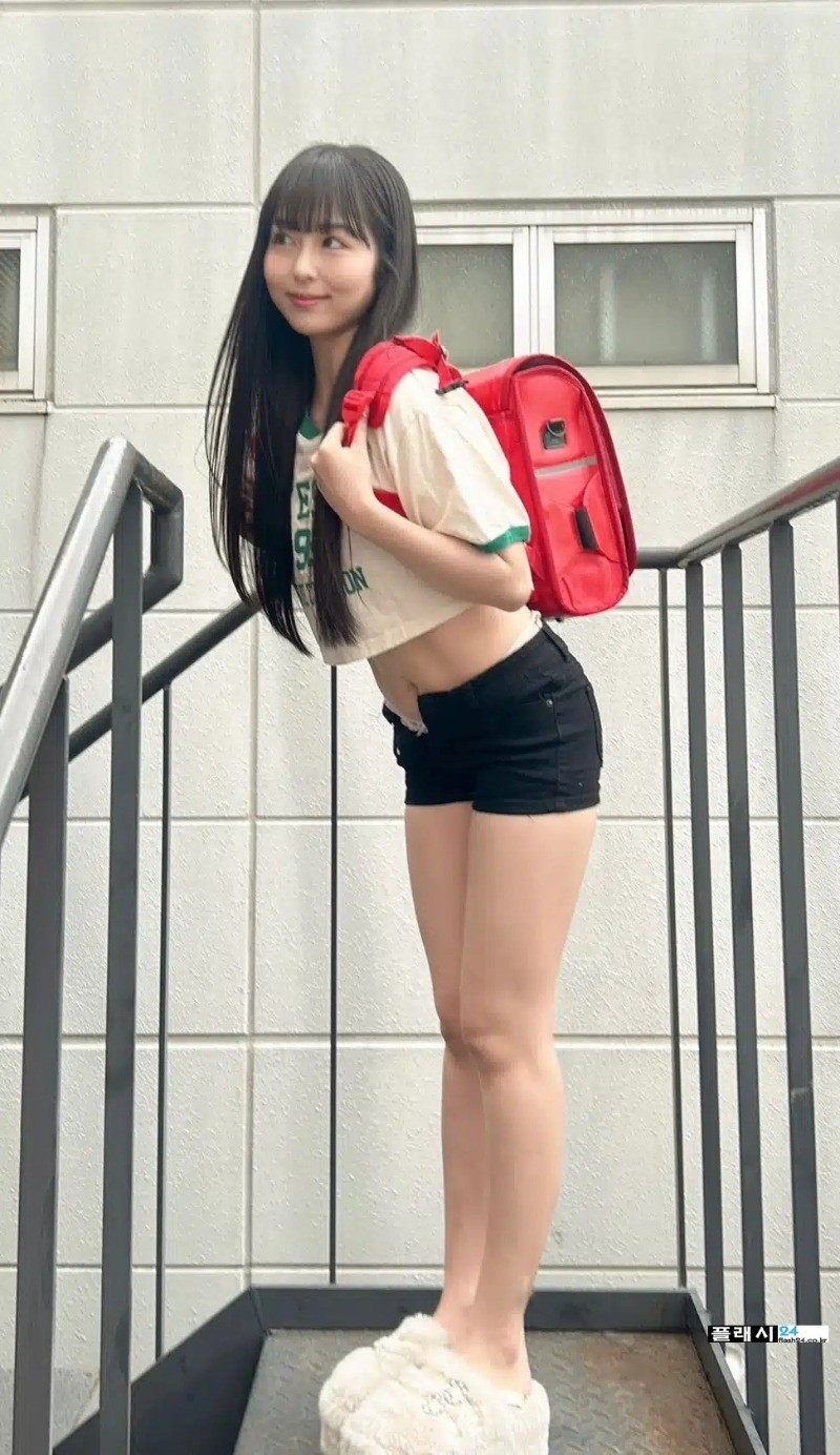 일본 4년차 아이돌 출신 배우 데위 혼조 하나-2