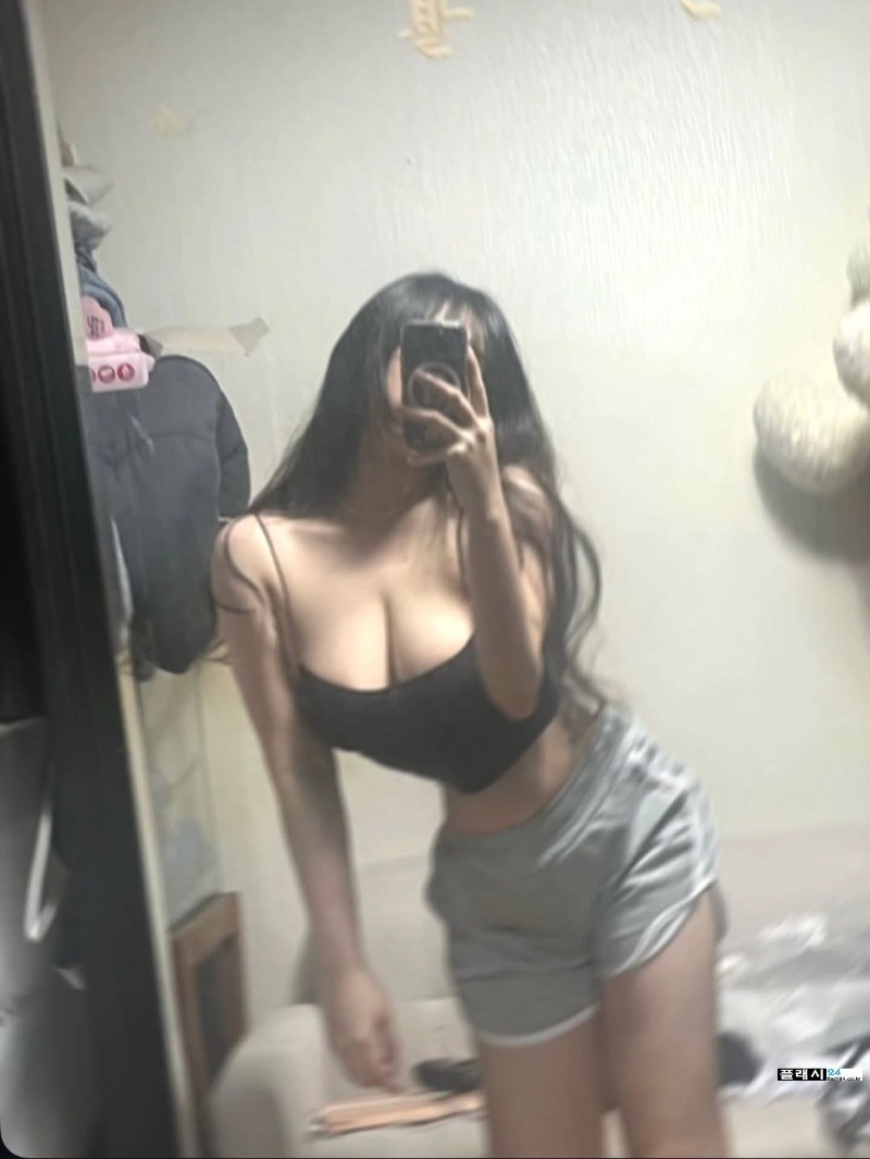 흔한 자취녀 거울 셀카-4