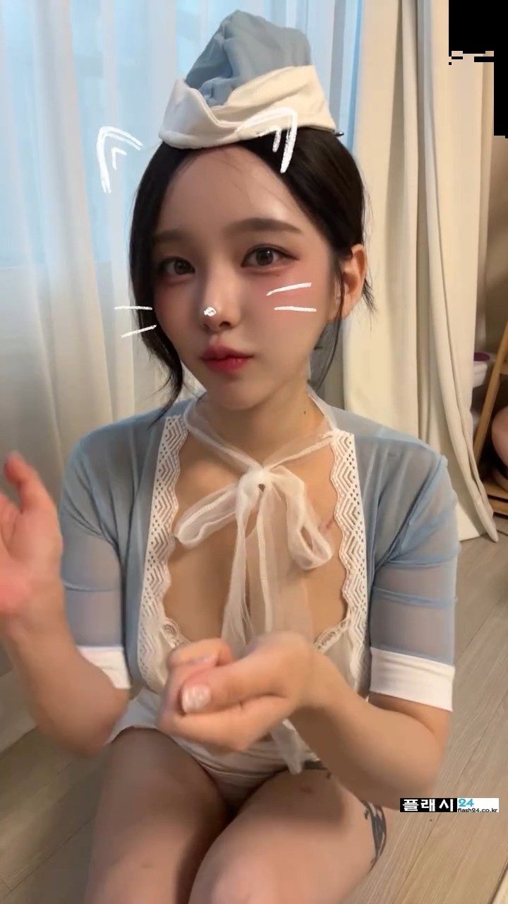 끌리는 스튜어디스룩-3