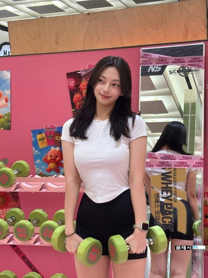 헬스 카리나 이주영 다롱 몸매-2