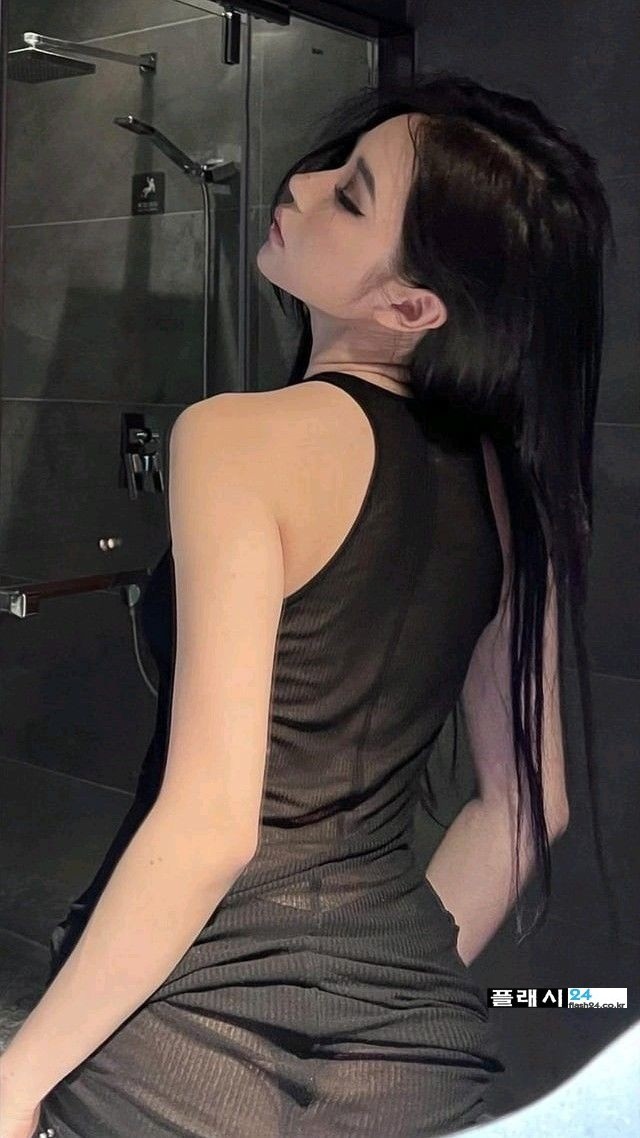 나도 지윤이 분위기는 못 참지-6