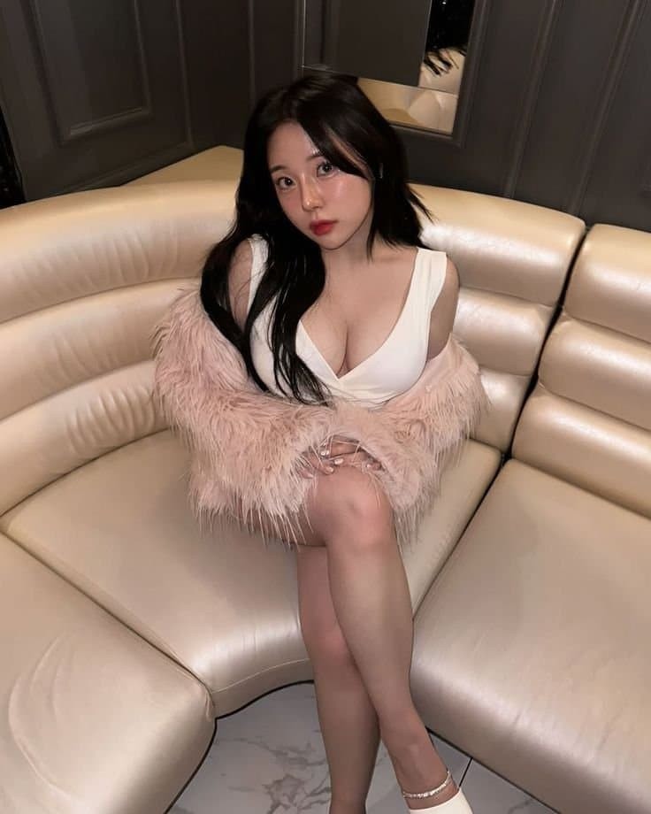 얼굴은 평범한데 몸매가 ㄷㄷ-4