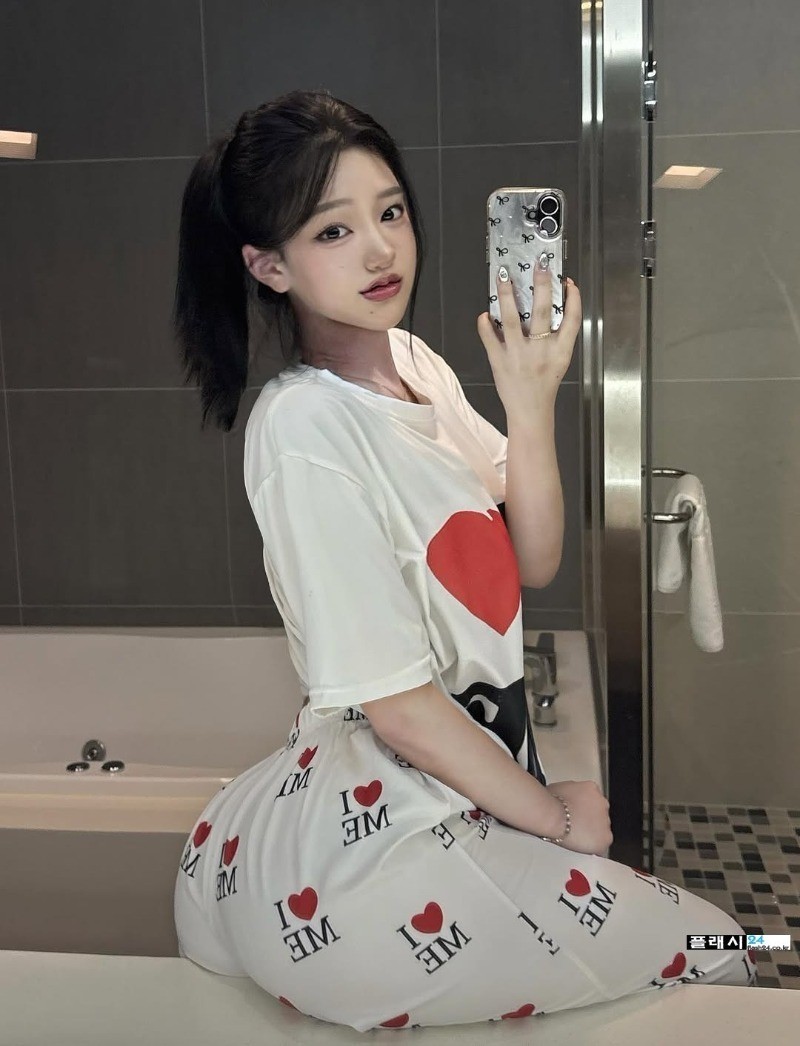 해변 골반녀 배유빈