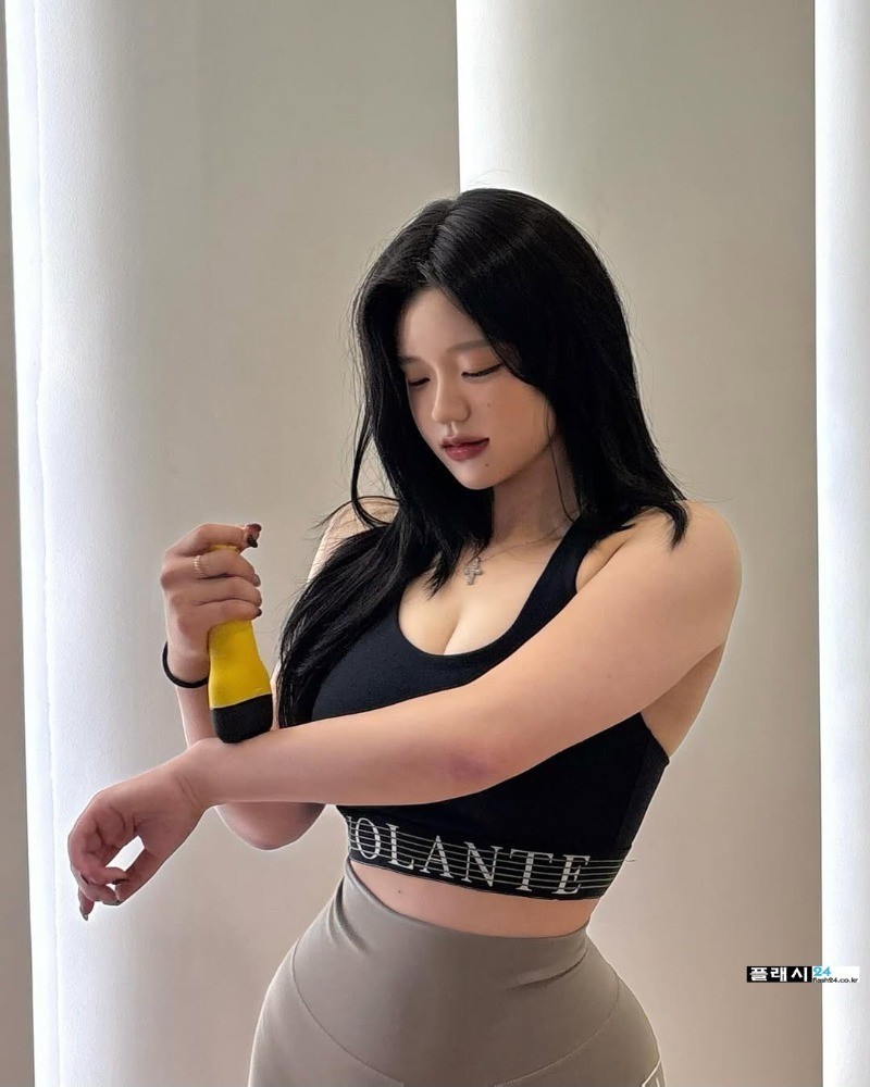 해변 골반녀 배유빈-3