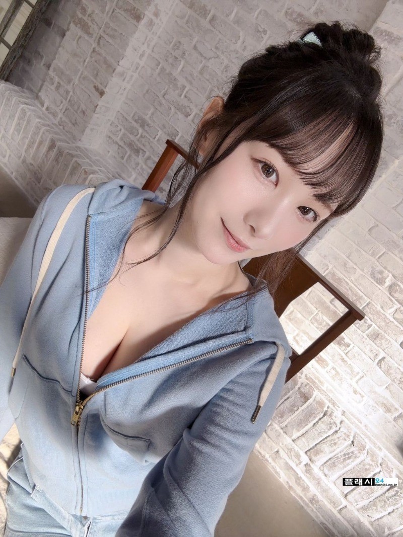 끼가 다분한 버스 가이드 출신 무라카미 유카-5
