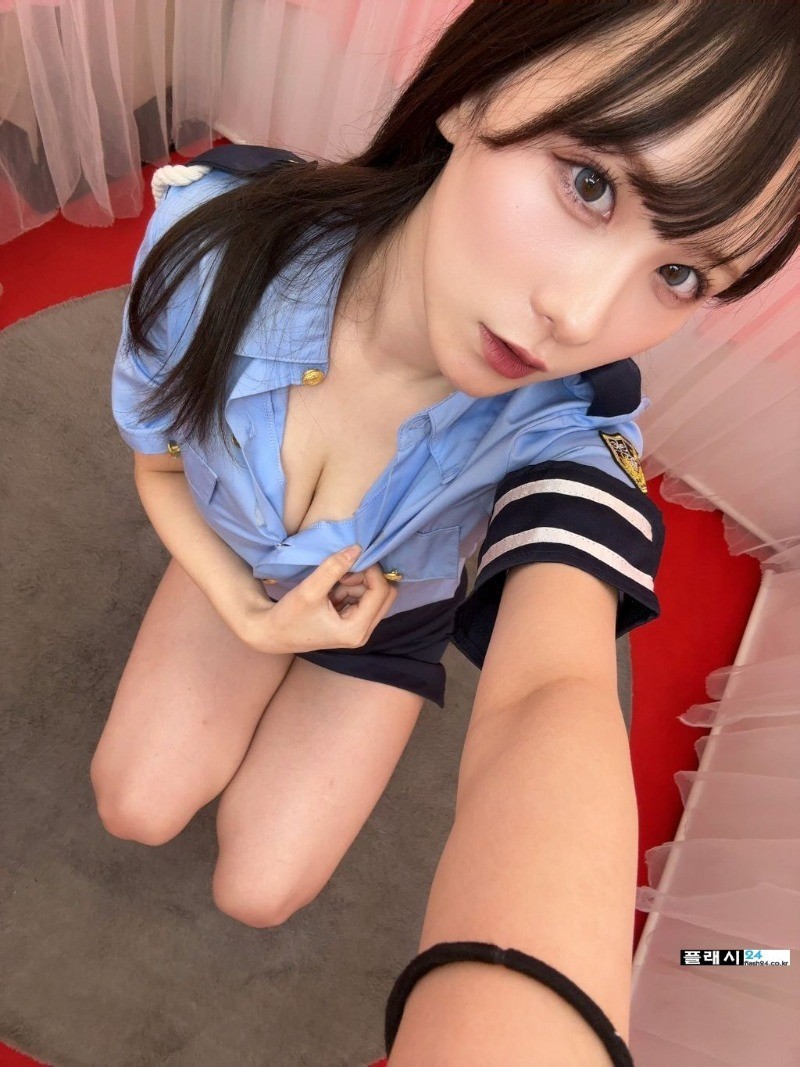 끼가 다분한 버스 가이드 출신 무라카미 유카-7