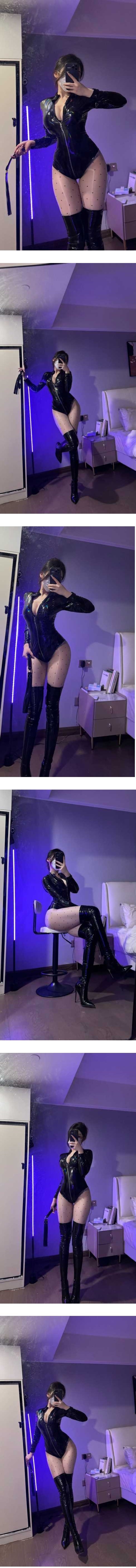 셀카 찍는 8등신 처자 몸매
