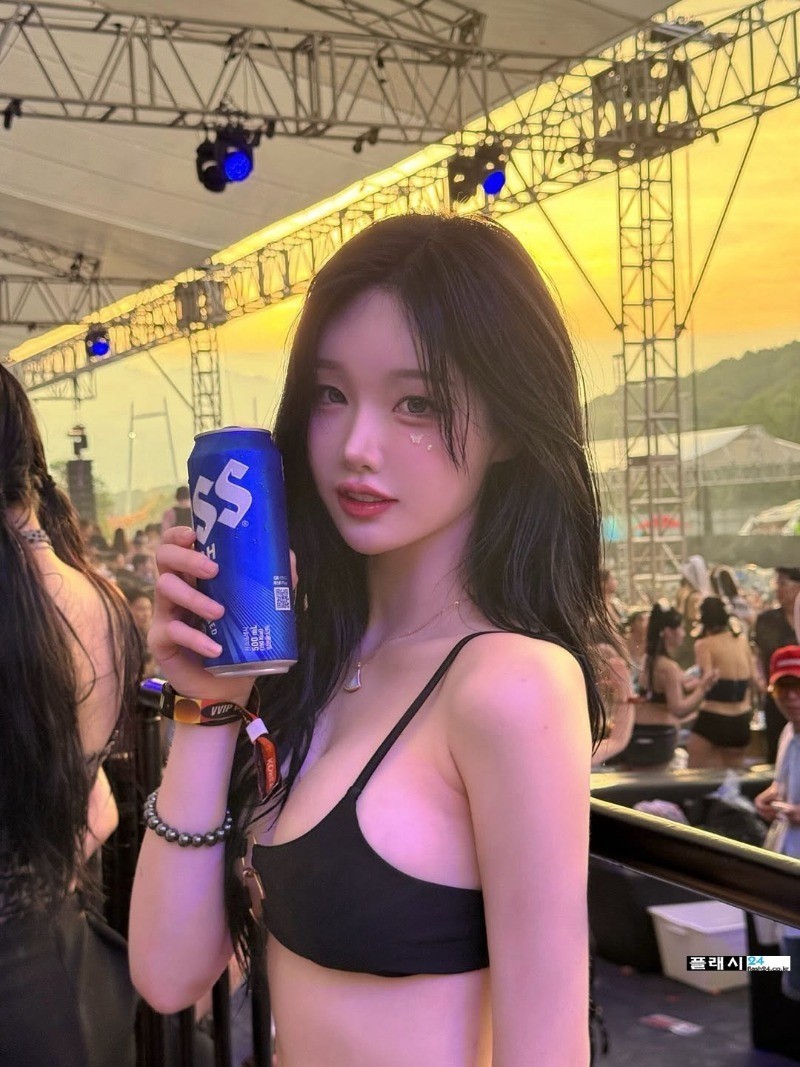 한갱 요즘 옷차림 작정했나봐-14
