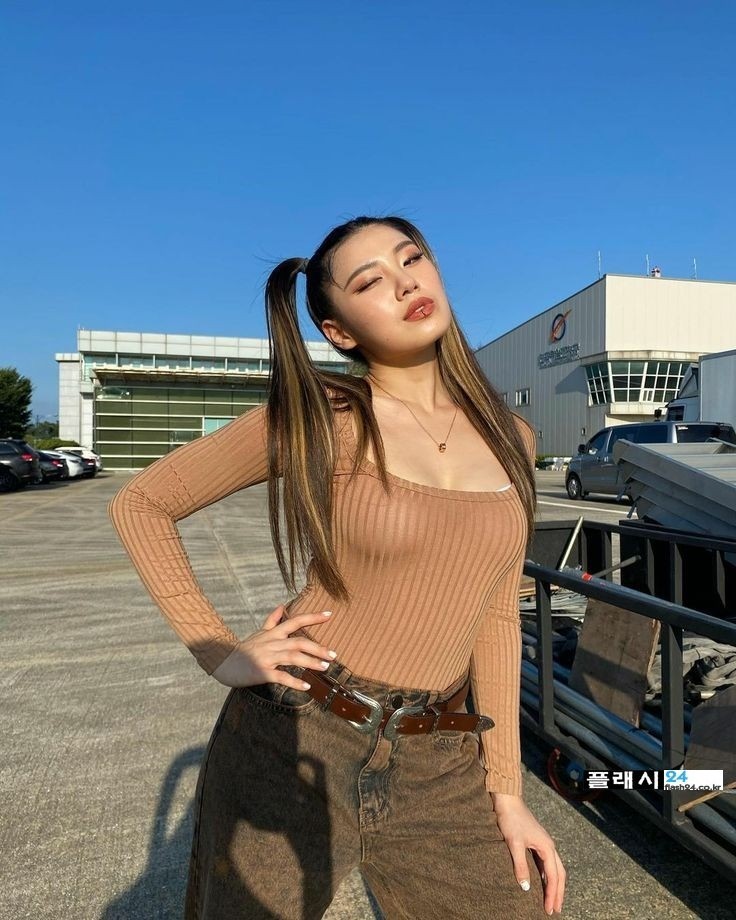 스우파 리정 이정도면 육덕 아님