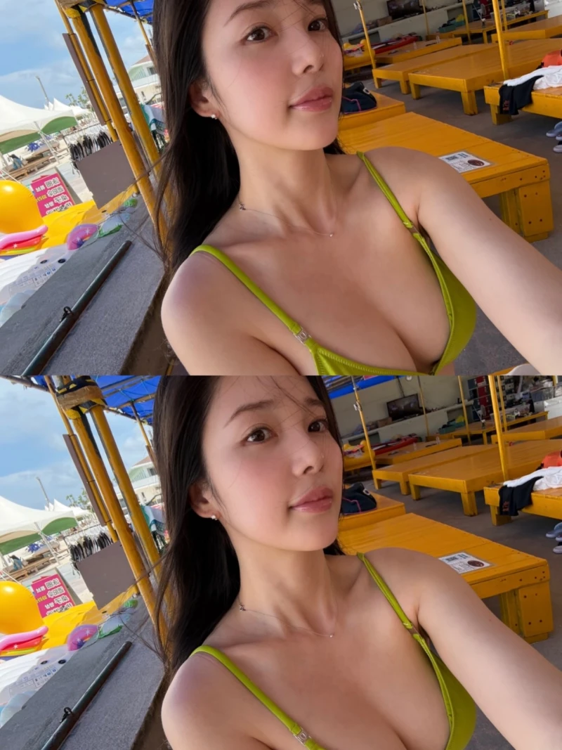 윤채경 비키니 상체