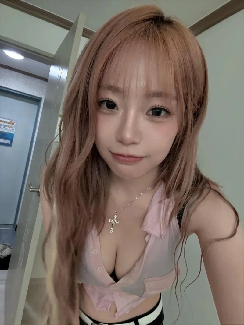 연핑크 밀착 셔츠 블랙 브라 지지원-2