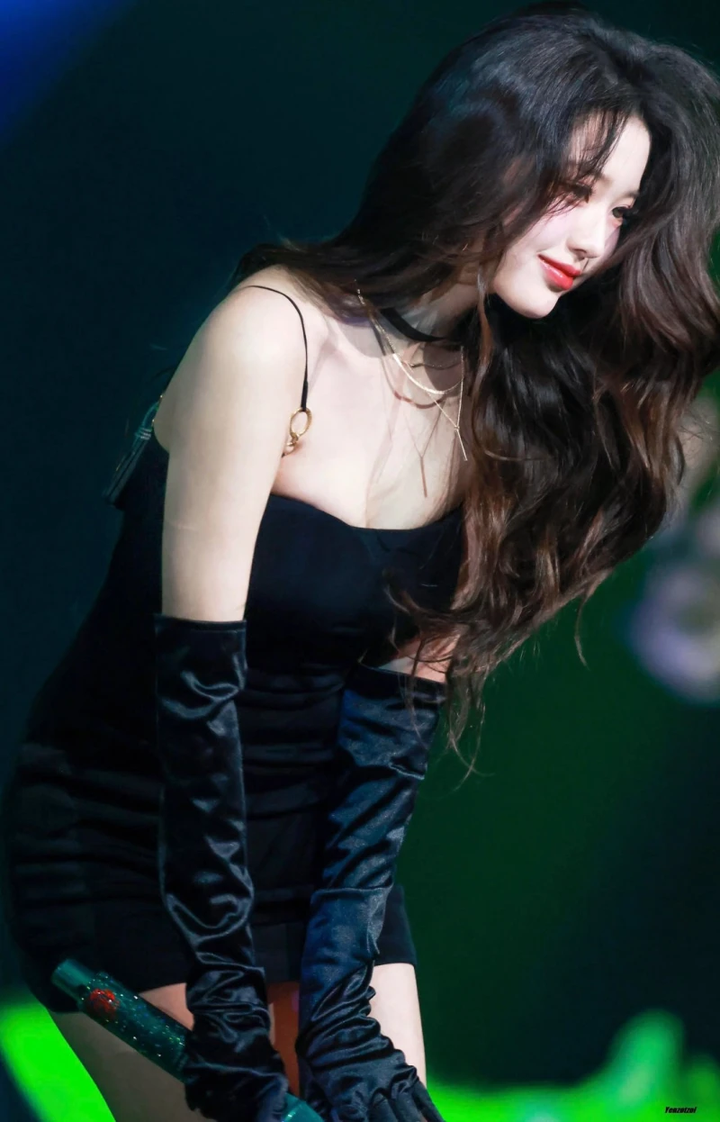 글래머 장원영-2