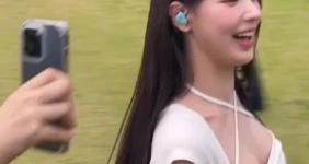홀터넥 티셔츠 아이들 미연