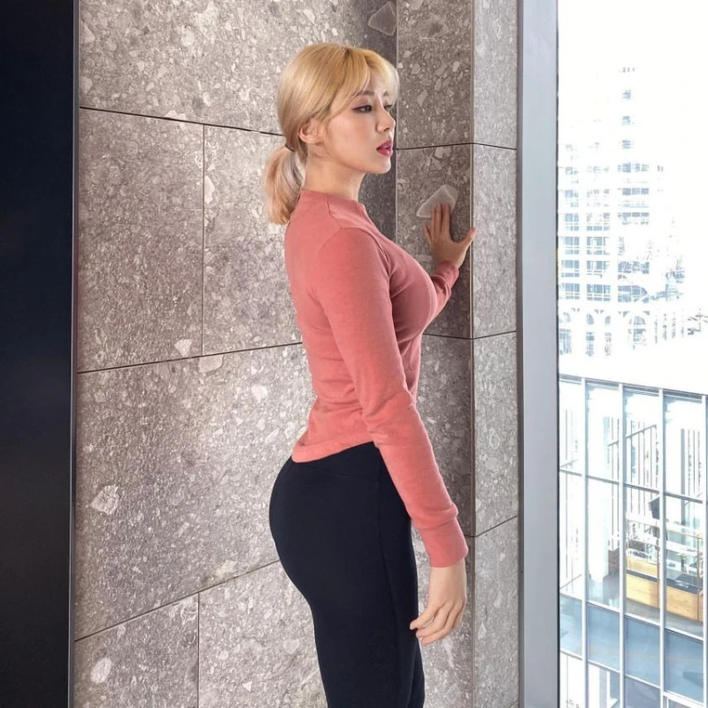원조 얼짱 여자 헬스트레이너
