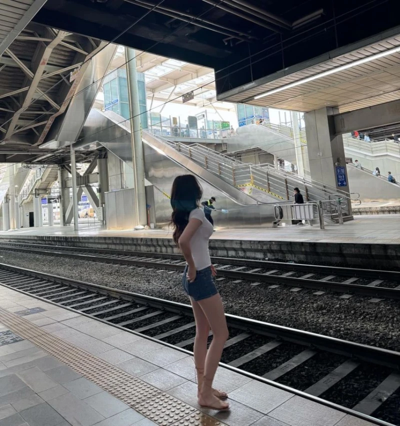 기차역 슬랜더