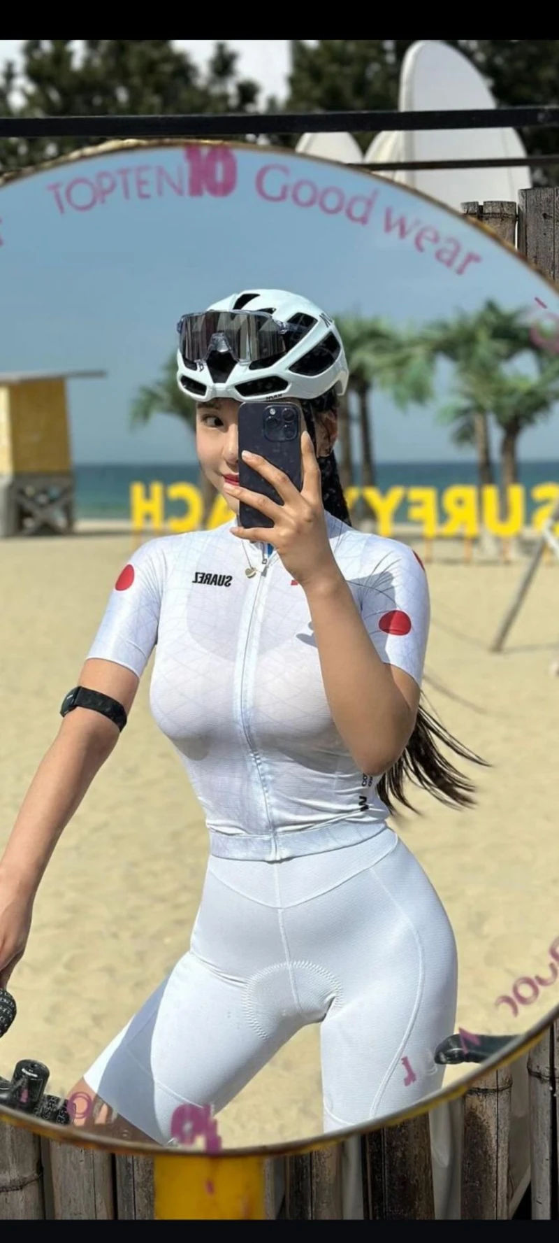 자전거타는 누나