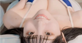 대놓고 가슴으로 어필하는 플러팅