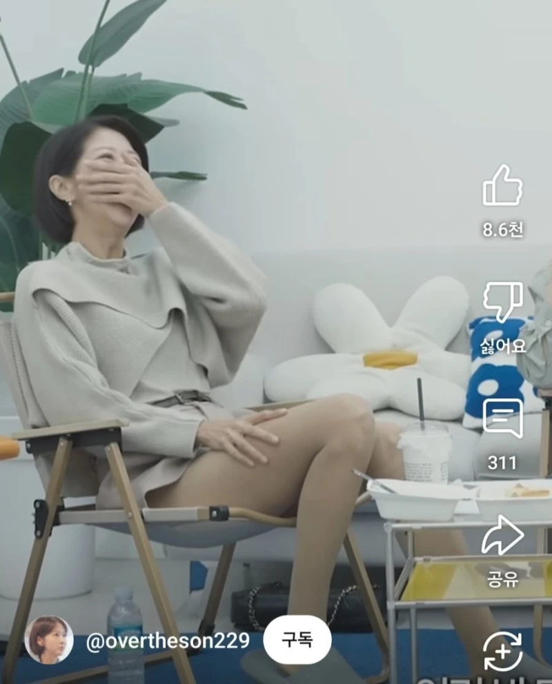 손문선? 이분 유명한가요? 각선미 미쳤네요-4