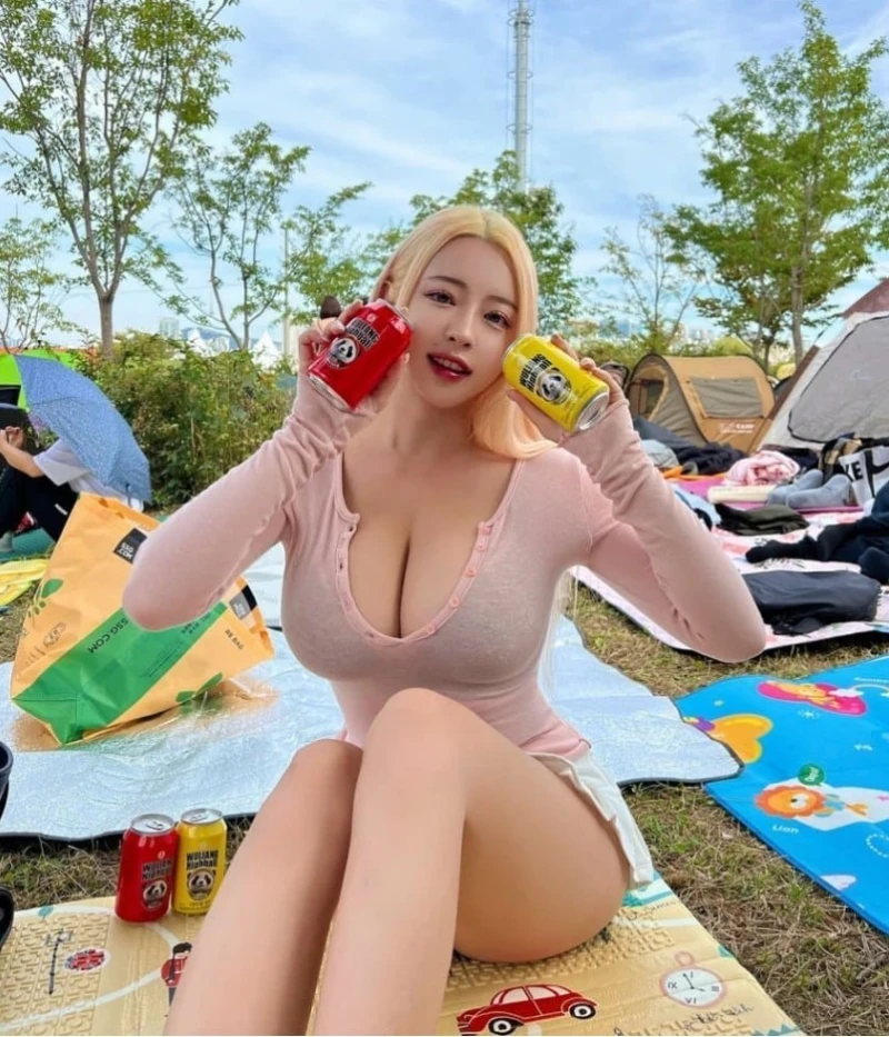 몸매좋은 예쁜 여친 사귀면 보는 장면-4