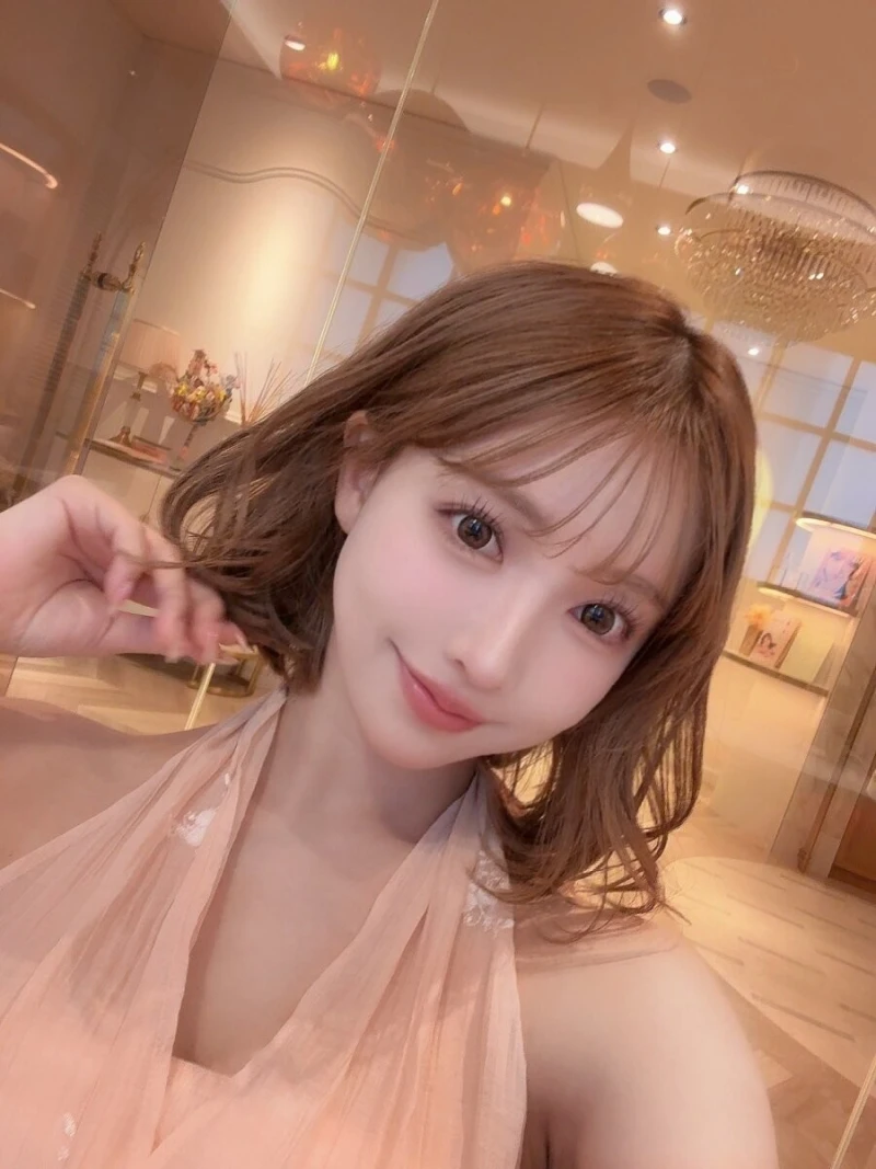 야동 업계 은퇴한 미카미 유아 근황-5